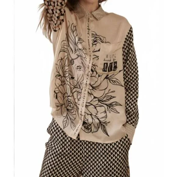 ME369 Scarlett Mystic Print Button Down Shirt Mixed Pattern Blouse NWT Size S - Picture 2 of 4
